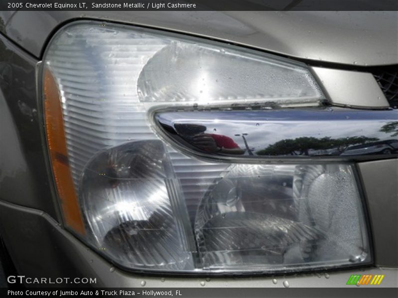 Sandstone Metallic / Light Cashmere 2005 Chevrolet Equinox LT