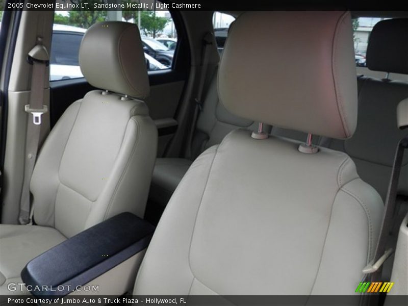 Sandstone Metallic / Light Cashmere 2005 Chevrolet Equinox LT