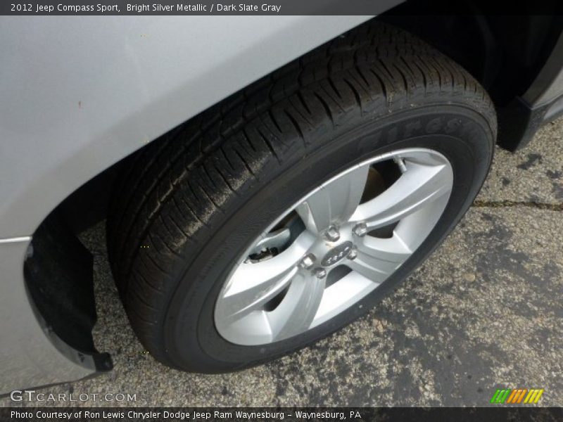 Bright Silver Metallic / Dark Slate Gray 2012 Jeep Compass Sport