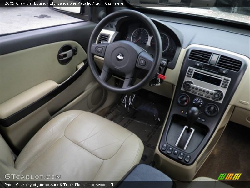 Sandstone Metallic / Light Cashmere 2005 Chevrolet Equinox LT