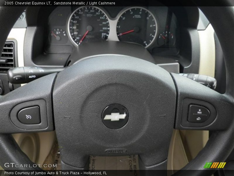 Sandstone Metallic / Light Cashmere 2005 Chevrolet Equinox LT