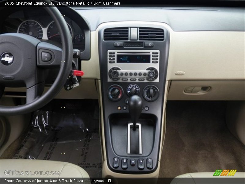 Sandstone Metallic / Light Cashmere 2005 Chevrolet Equinox LT