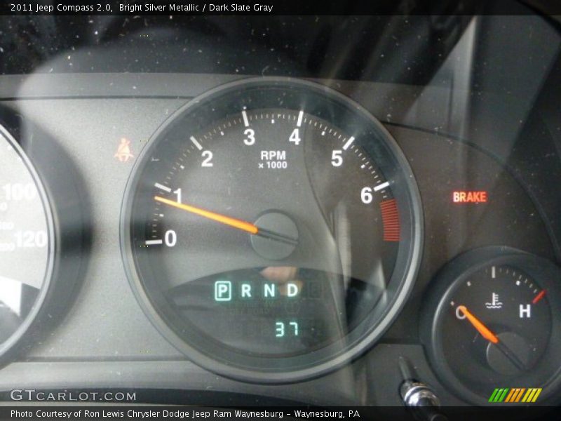 Bright Silver Metallic / Dark Slate Gray 2011 Jeep Compass 2.0