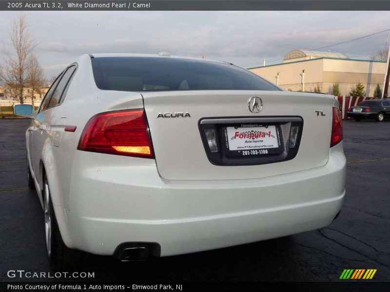 White Diamond Pearl / Camel 2005 Acura TL 3.2