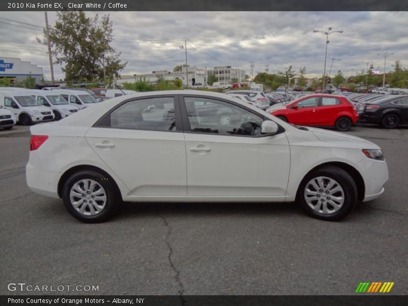 Clear White / Coffee 2010 Kia Forte EX