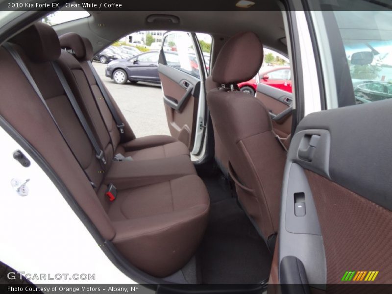 Clear White / Coffee 2010 Kia Forte EX