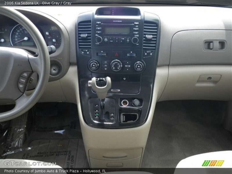 Olive Gray / Gray 2006 Kia Sedona LX