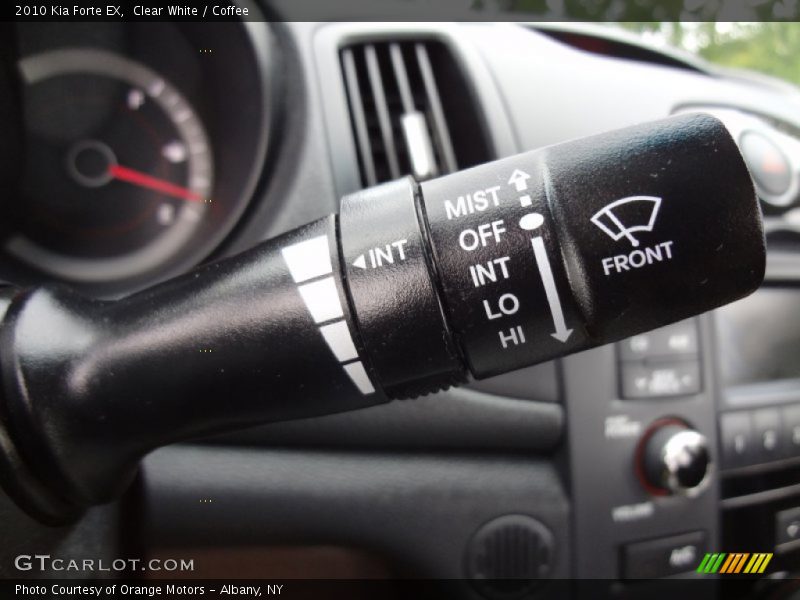 Clear White / Coffee 2010 Kia Forte EX