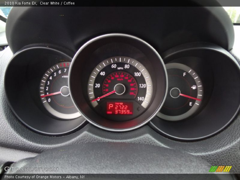 Clear White / Coffee 2010 Kia Forte EX
