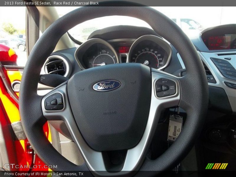 Race Red / Charcoal Black 2013 Ford Fiesta SE Sedan