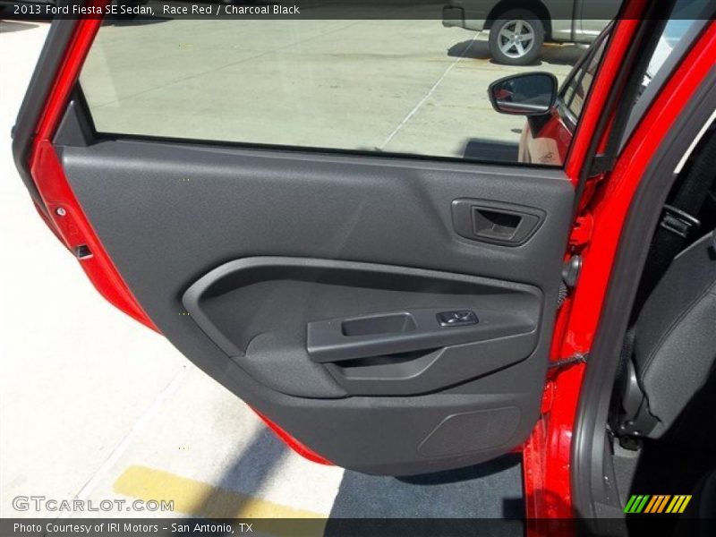 Race Red / Charcoal Black 2013 Ford Fiesta SE Sedan