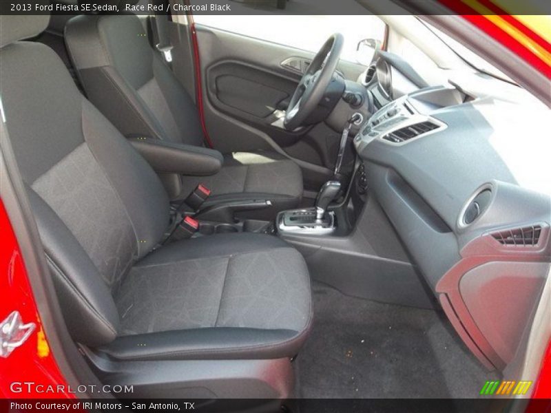 Race Red / Charcoal Black 2013 Ford Fiesta SE Sedan
