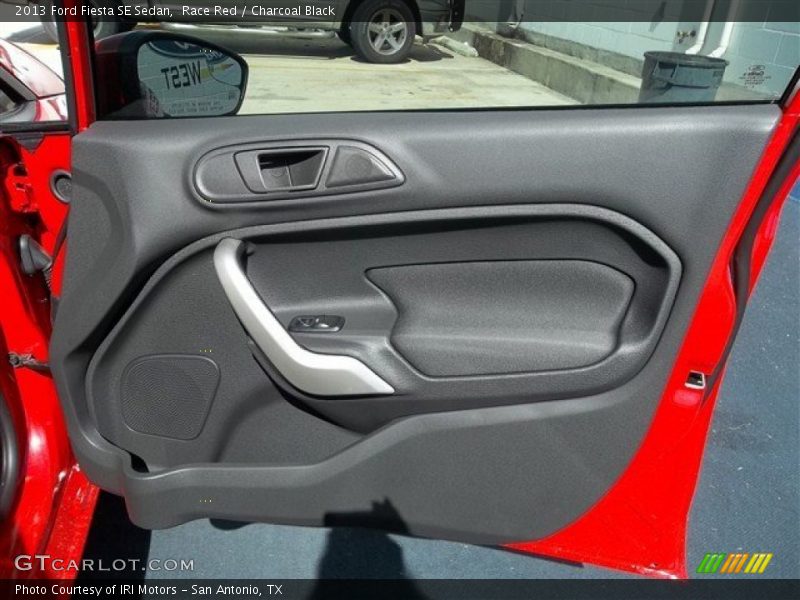 Race Red / Charcoal Black 2013 Ford Fiesta SE Sedan