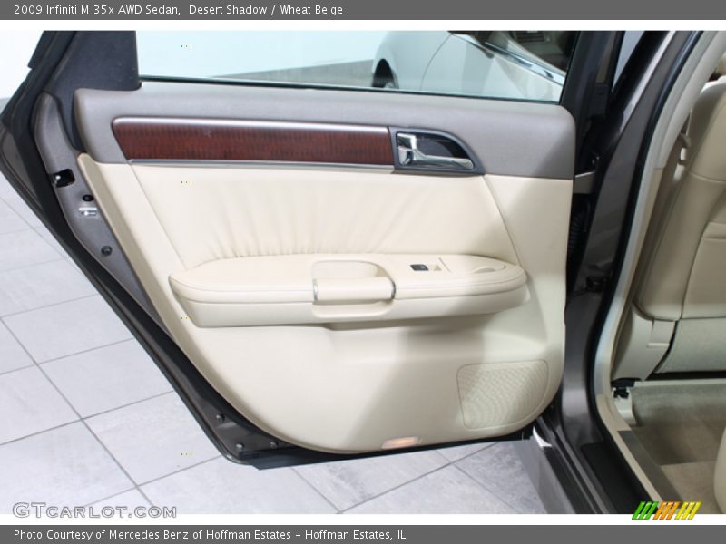 Door Panel of 2009 M 35x AWD Sedan