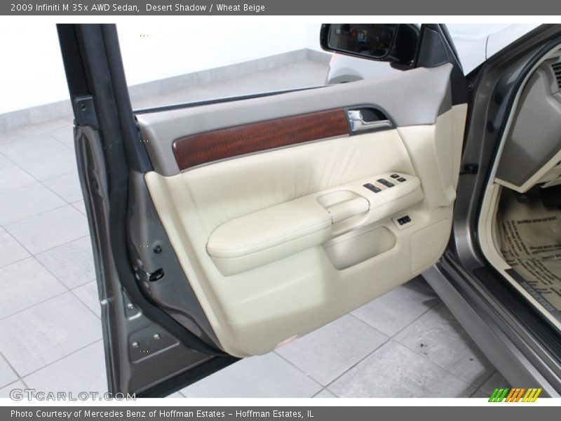 Door Panel of 2009 M 35x AWD Sedan