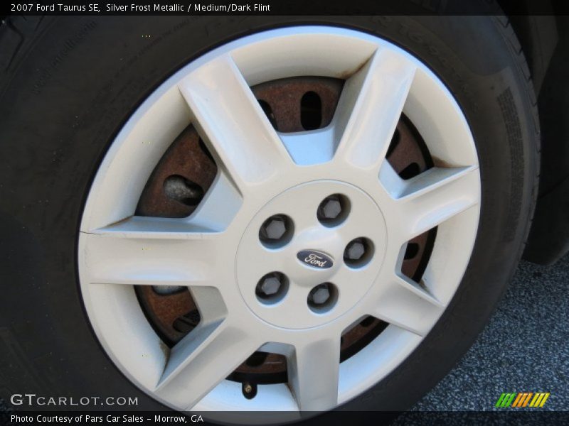 Silver Frost Metallic / Medium/Dark Flint 2007 Ford Taurus SE