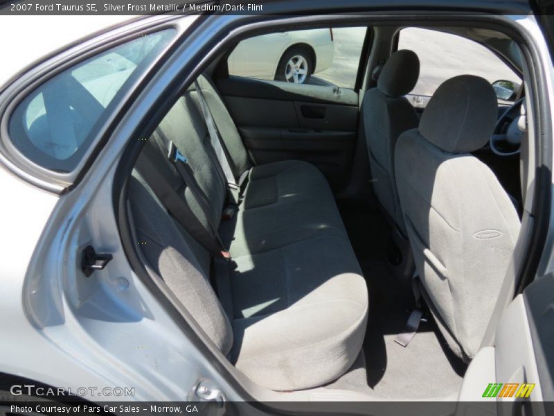 Silver Frost Metallic / Medium/Dark Flint 2007 Ford Taurus SE