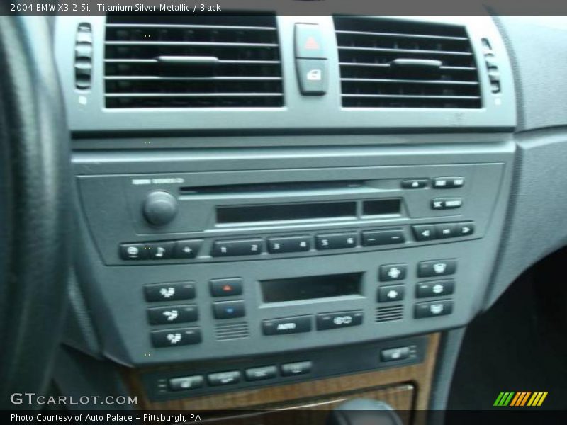 Titanium Silver Metallic / Black 2004 BMW X3 2.5i