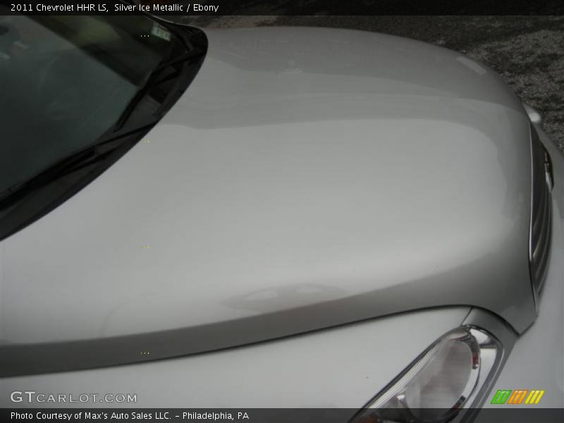 Silver Ice Metallic / Ebony 2011 Chevrolet HHR LS