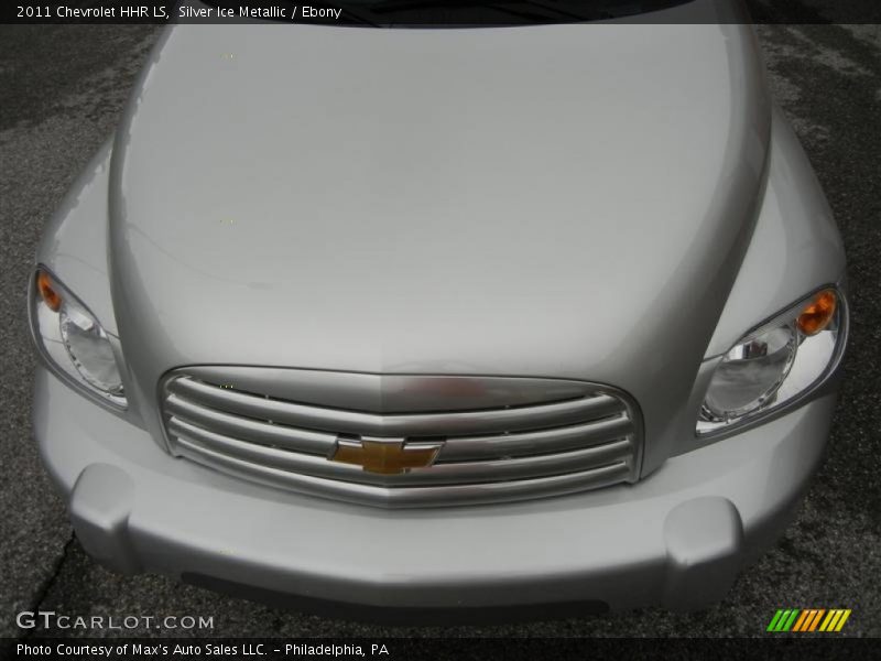 Silver Ice Metallic / Ebony 2011 Chevrolet HHR LS