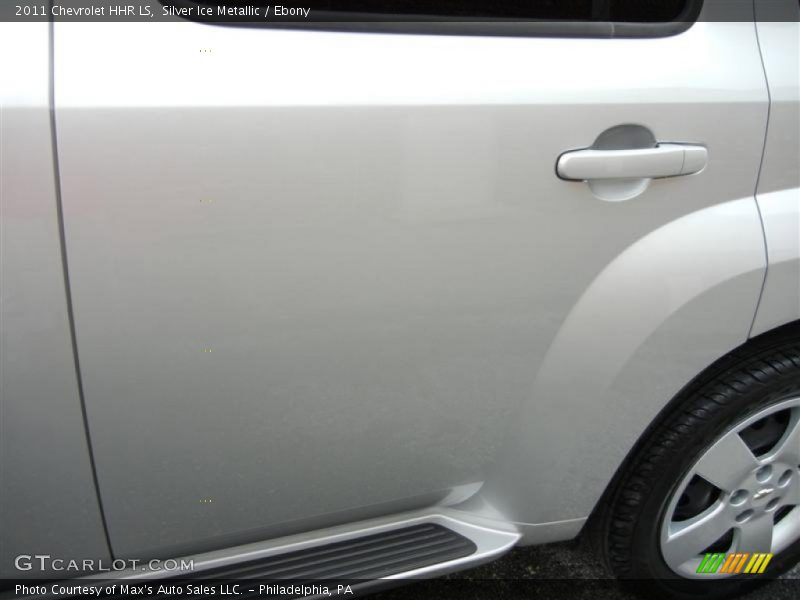 Silver Ice Metallic / Ebony 2011 Chevrolet HHR LS