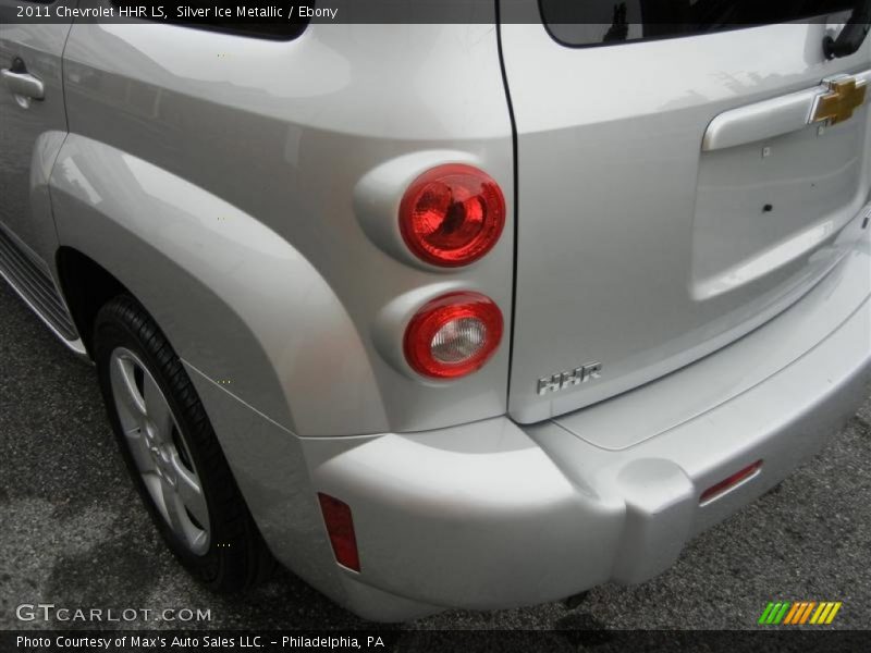 Silver Ice Metallic / Ebony 2011 Chevrolet HHR LS