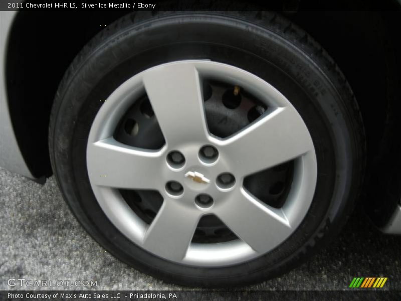 Silver Ice Metallic / Ebony 2011 Chevrolet HHR LS