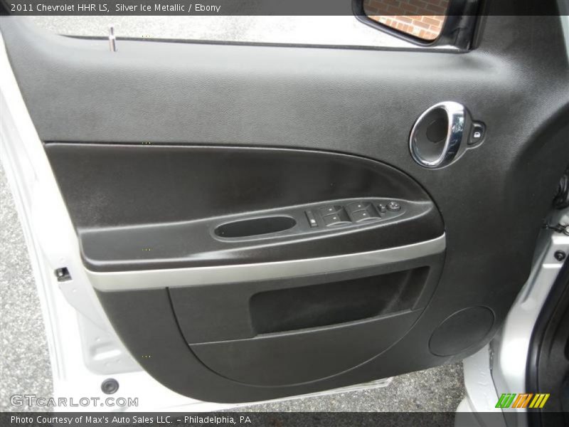Silver Ice Metallic / Ebony 2011 Chevrolet HHR LS