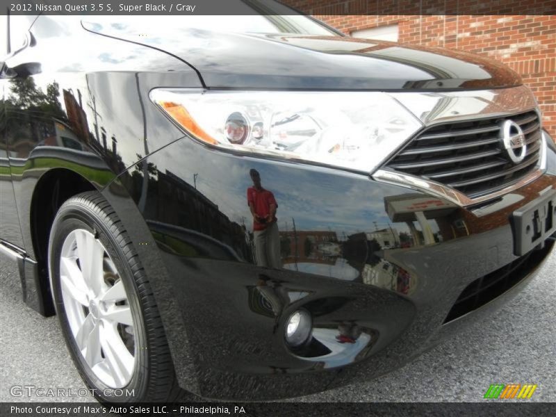 Super Black / Gray 2012 Nissan Quest 3.5 S