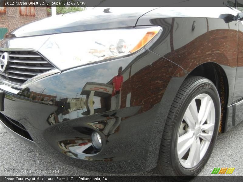 Super Black / Gray 2012 Nissan Quest 3.5 S
