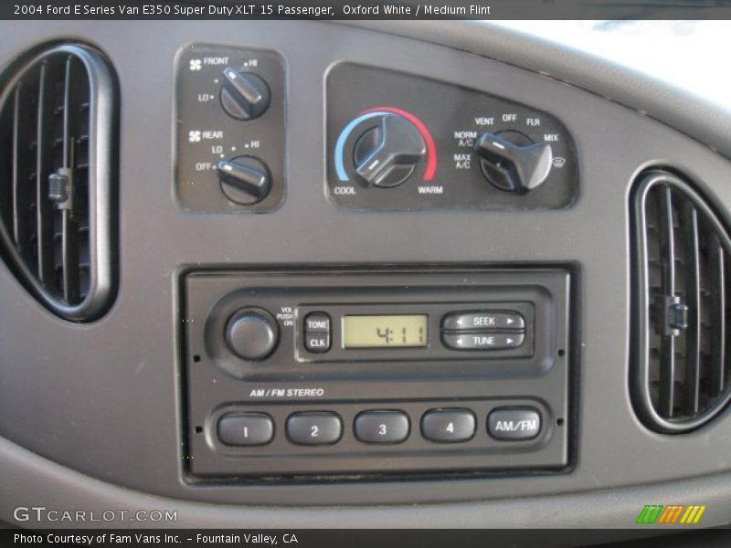Oxford White / Medium Flint 2004 Ford E Series Van E350 Super Duty XLT 15 Passenger