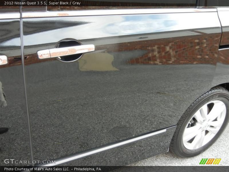 Super Black / Gray 2012 Nissan Quest 3.5 S