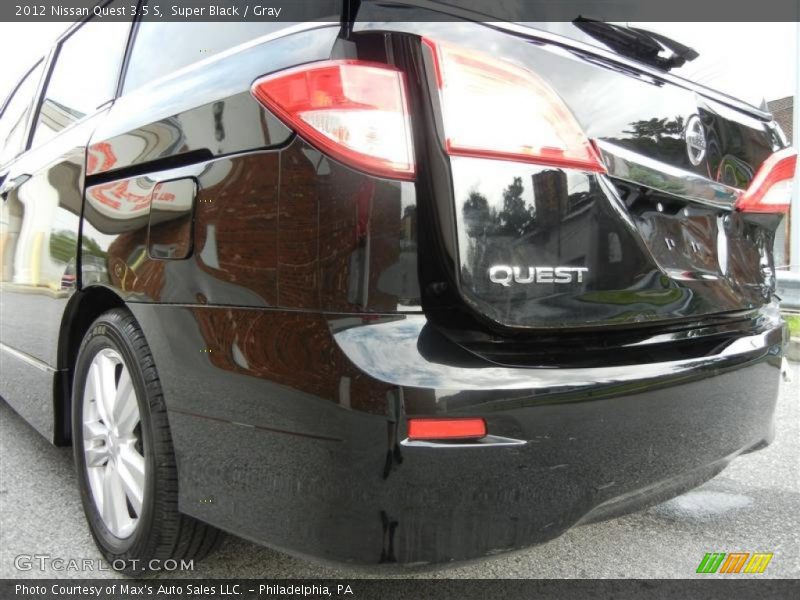Super Black / Gray 2012 Nissan Quest 3.5 S