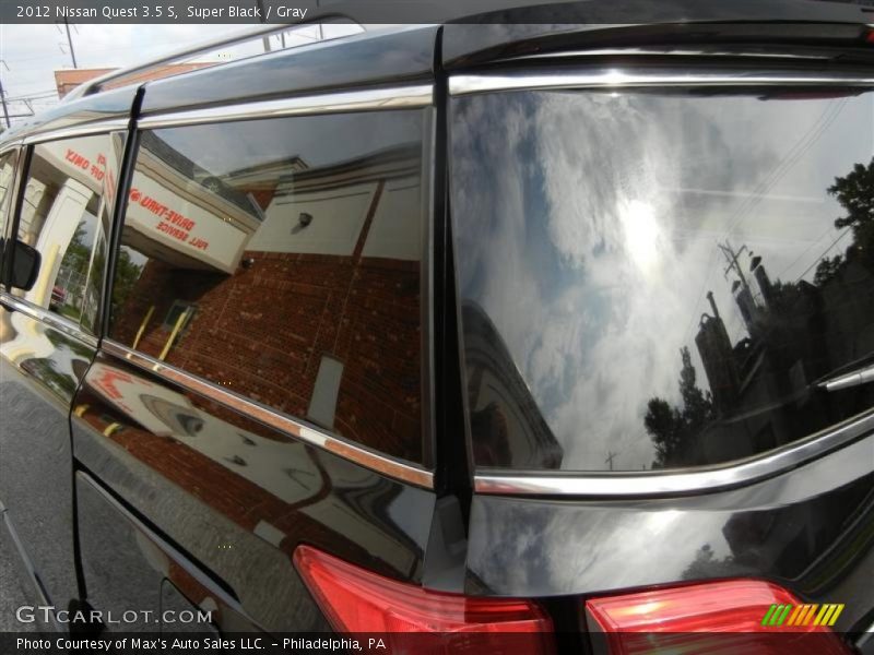Super Black / Gray 2012 Nissan Quest 3.5 S