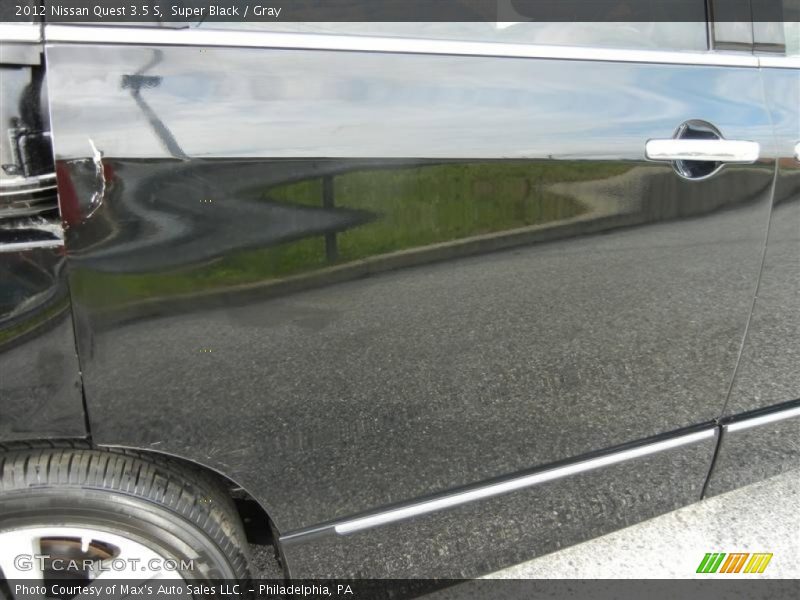 Super Black / Gray 2012 Nissan Quest 3.5 S
