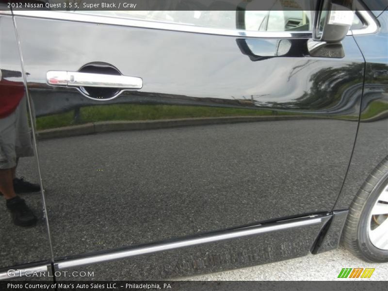Super Black / Gray 2012 Nissan Quest 3.5 S