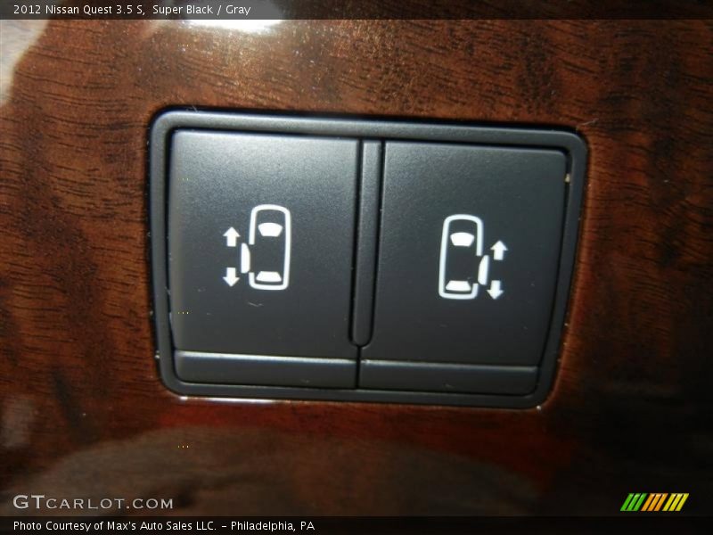 Super Black / Gray 2012 Nissan Quest 3.5 S