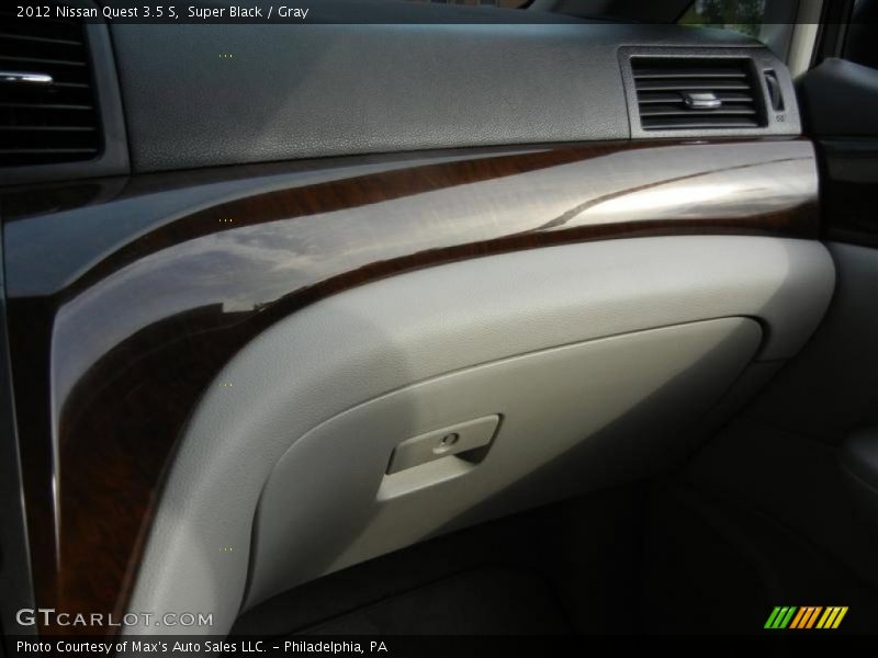 Super Black / Gray 2012 Nissan Quest 3.5 S