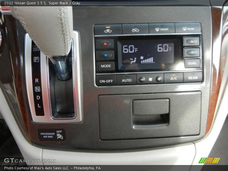Super Black / Gray 2012 Nissan Quest 3.5 S
