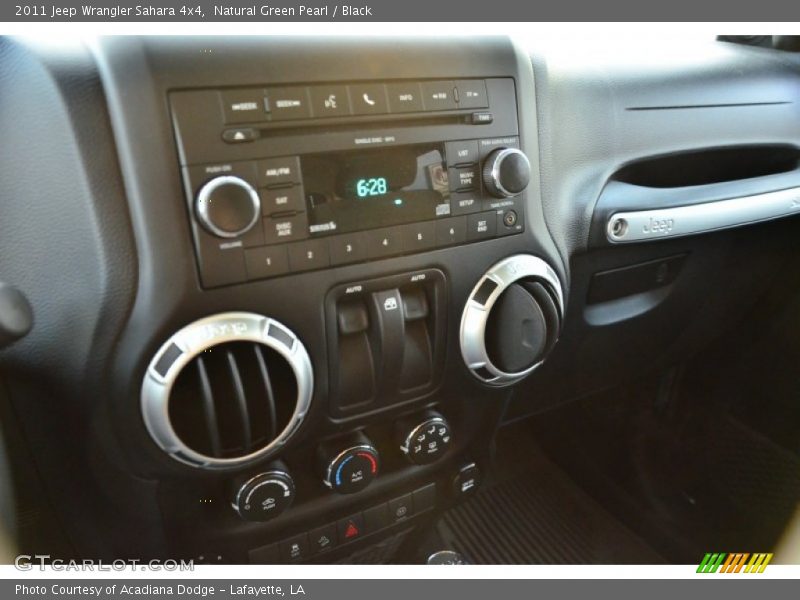 Natural Green Pearl / Black 2011 Jeep Wrangler Sahara 4x4