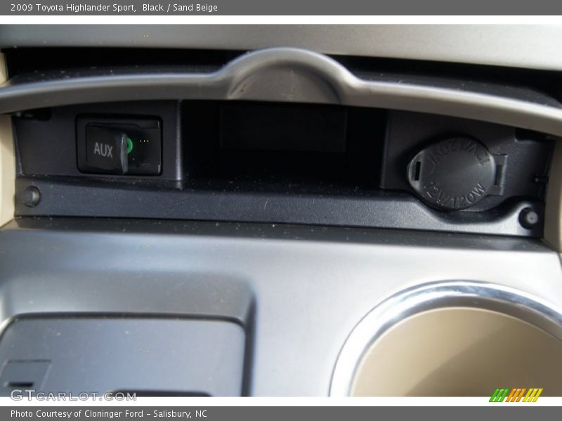 Black / Sand Beige 2009 Toyota Highlander Sport