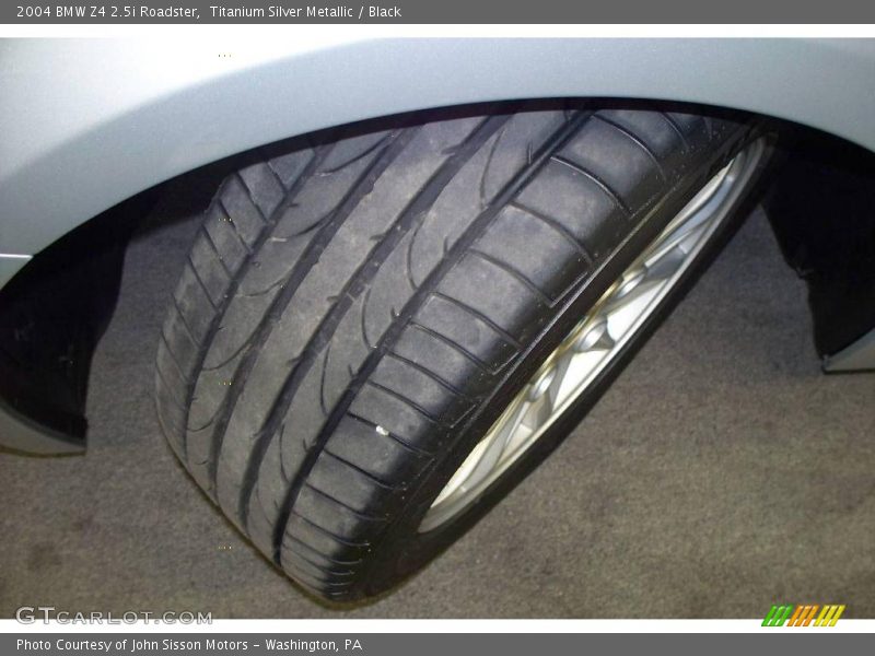 Titanium Silver Metallic / Black 2004 BMW Z4 2.5i Roadster