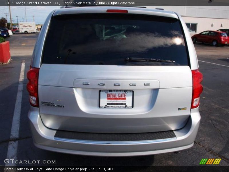 Bright Silver Metallic / Black/Light Graystone 2012 Dodge Grand Caravan SXT
