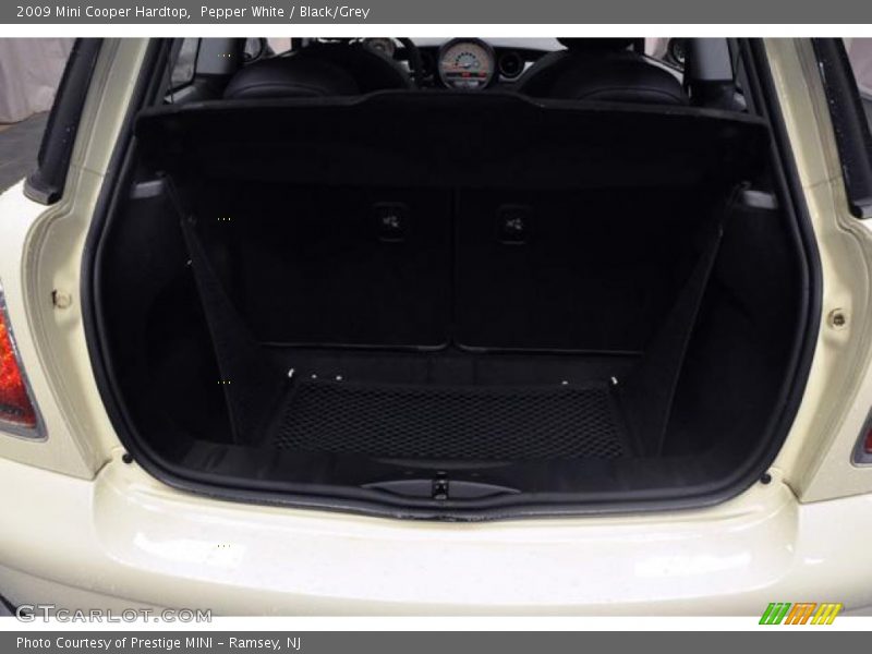 Pepper White / Black/Grey 2009 Mini Cooper Hardtop
