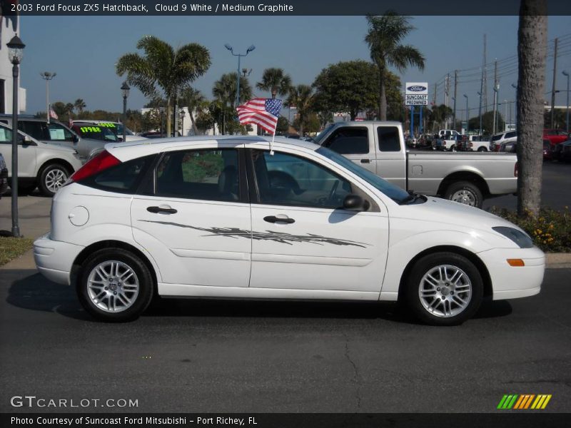 Cloud 9 White / Medium Graphite 2003 Ford Focus ZX5 Hatchback