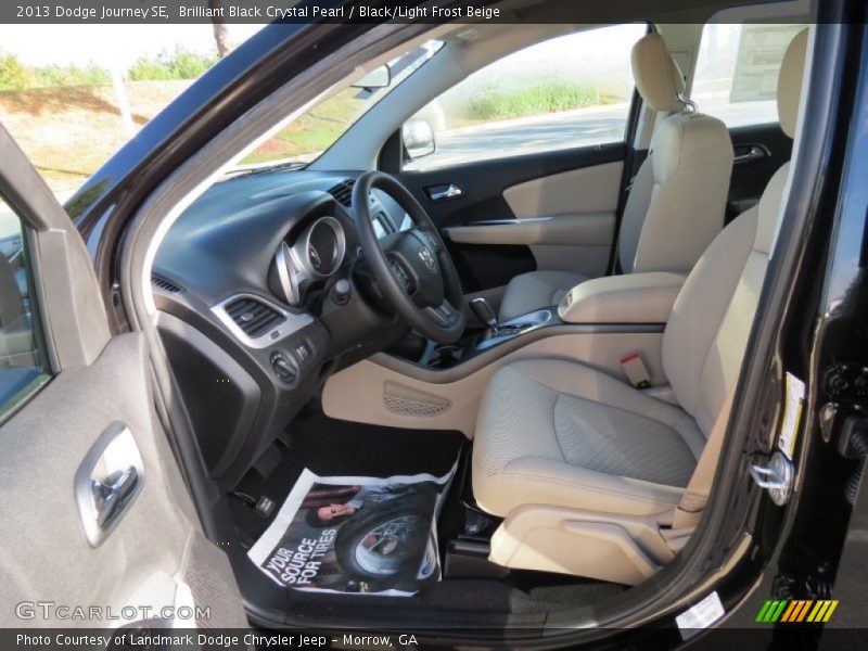 Brilliant Black Crystal Pearl / Black/Light Frost Beige 2013 Dodge Journey SE