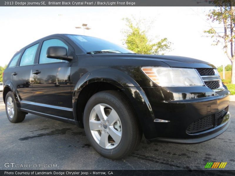 Brilliant Black Crystal Pearl / Black/Light Frost Beige 2013 Dodge Journey SE