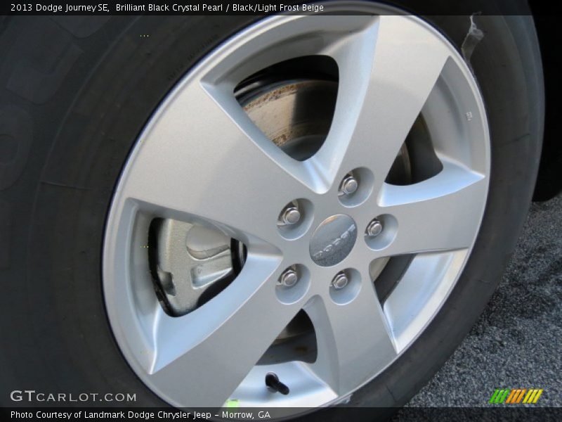 Brilliant Black Crystal Pearl / Black/Light Frost Beige 2013 Dodge Journey SE