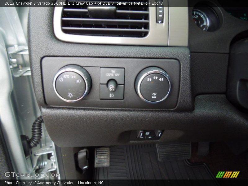 Controls of 2013 Silverado 3500HD LTZ Crew Cab 4x4 Dually
