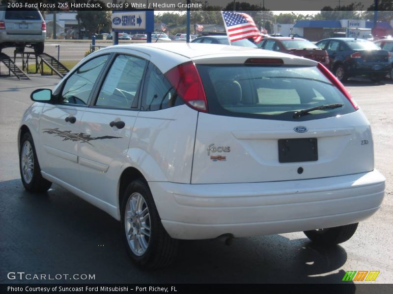 Cloud 9 White / Medium Graphite 2003 Ford Focus ZX5 Hatchback